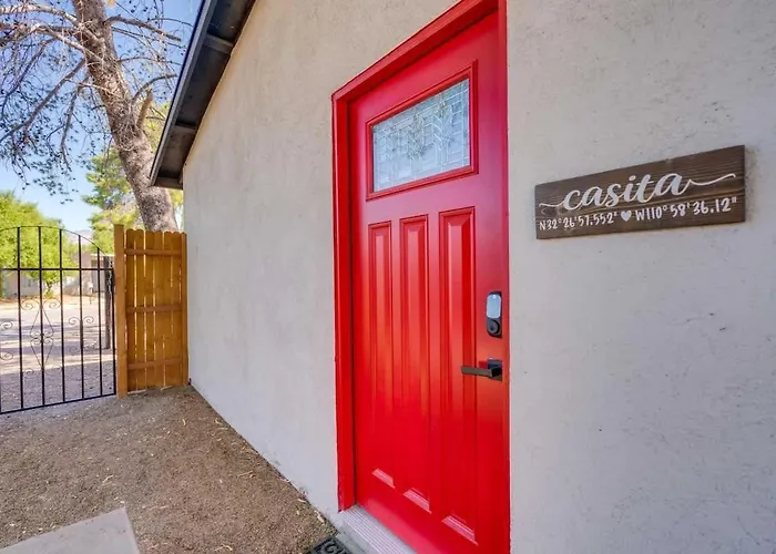 Modern Location-10 Mins From U Of A
